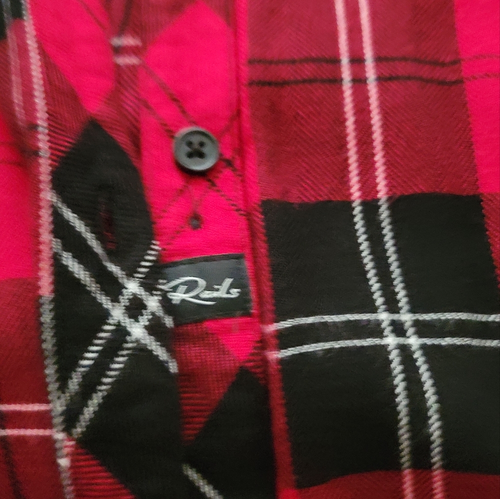 Flannel - Picture 2 of 4
